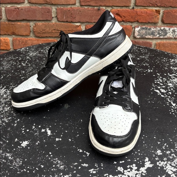Nike Dunk low Men Monochrome Athletic Shoes size 12 - Picture 2 of 9